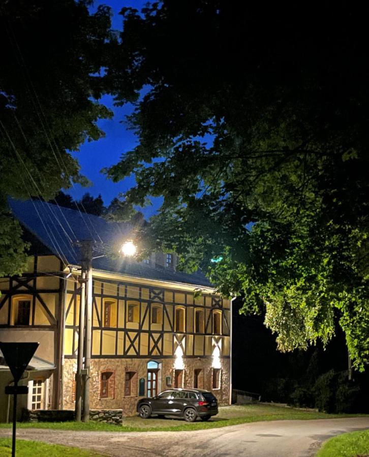 Penzion Stará Škola Vikantice Esterno foto